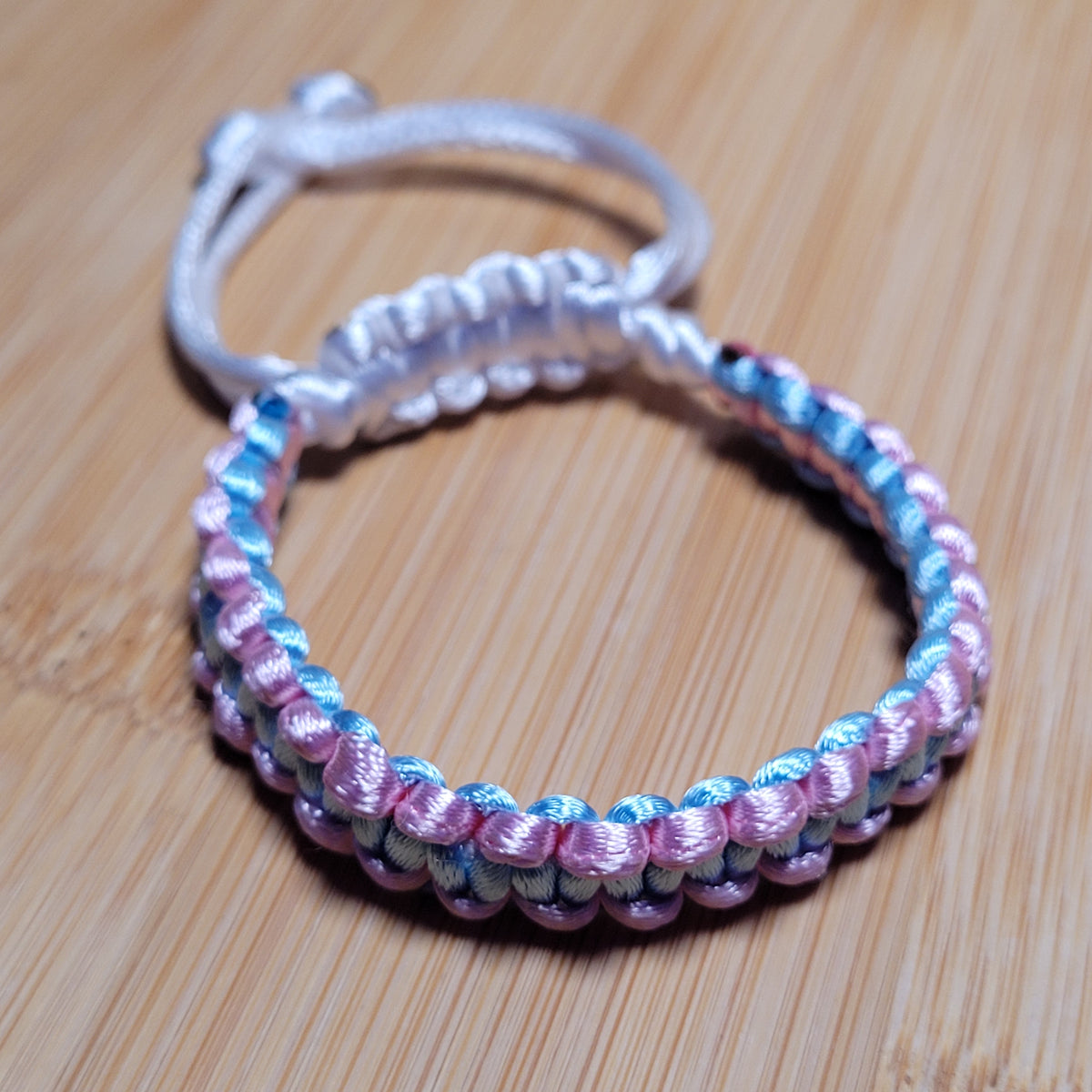 Bubble Gum String Bracelet